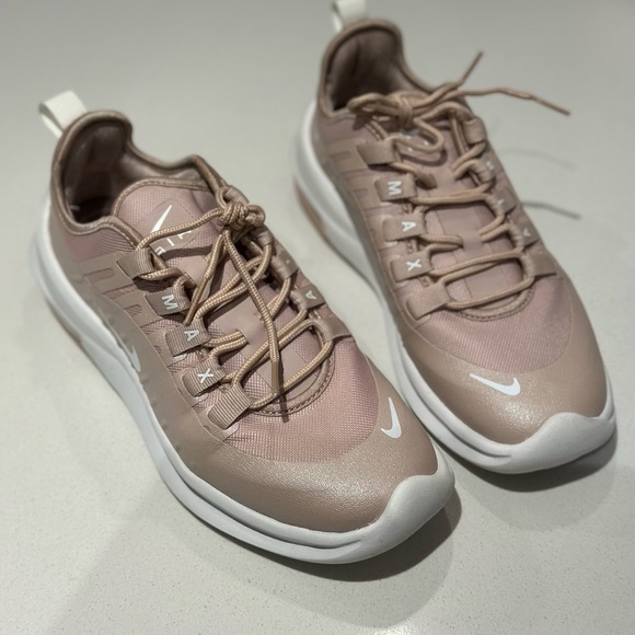 Nike Air Max Axis Light Pink/White Sneaker Running Size 6 - Picture 4 of 5